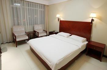 Qingdao Excalibur Hotel Екстериор снимка